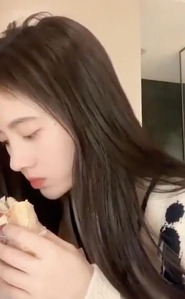 鞠婧祎最新寫真集，探索偶像的多面魅力