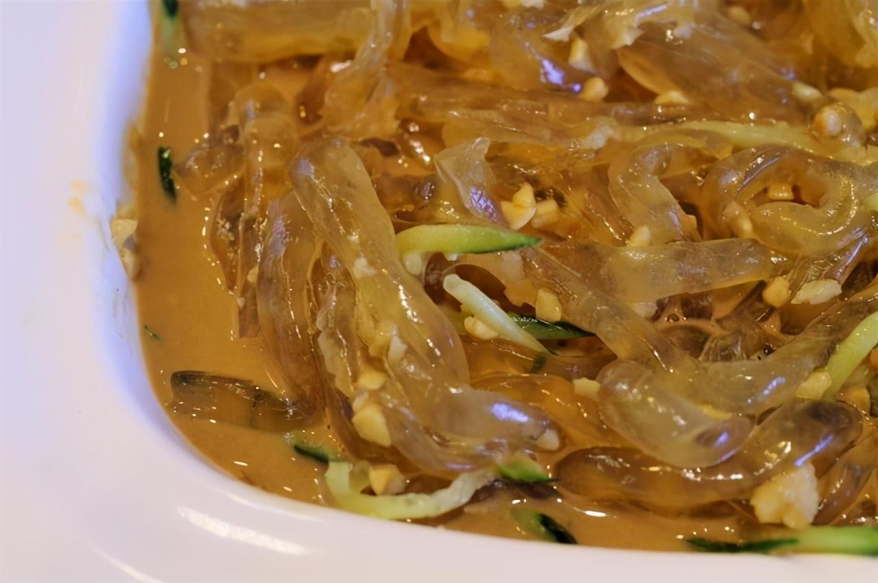 最新特色美食小吃，探索風味獨特的美食之旅