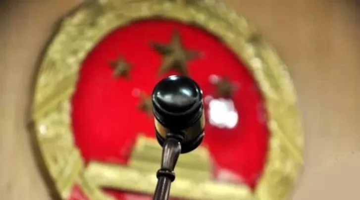 關(guān)于新澳門一碼一肖一特一中，揭示違法犯罪真相